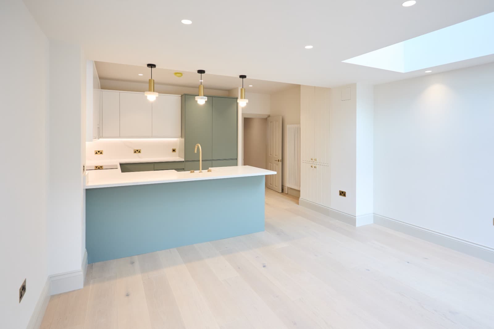 Open-plan kitchen refurbishment completed by 1st Boiler Care